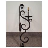 24in Wall Mount Light