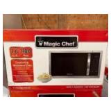 Magic Chef 1.6 Cubic Foot 1100 Watt Countertop Microwave Magic Chef 1.6 Cubic Foot 1100 Watt Countertop Microwave