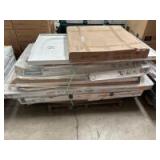 Assorted Shower Bases, 8pcs, Contents of Pallet Assorted Shower Bases, 8pcs, Contents of Pallet