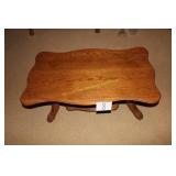 Oak Coffee Table 40' L x 23' W x 17' T