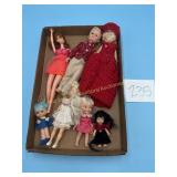 7 Vintage dolls