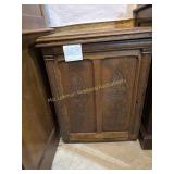 Decorative Oak Antique Sewing Machine Cabinet