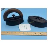 Sad Irons-- Potter Iron Set one with handle one