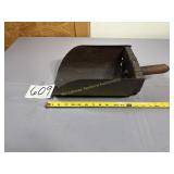 Antique Primitive grain scoop wooden handle