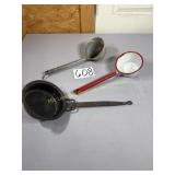 3 long handled ladles2-granite 1-copper