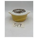 1969 Pyrex Nouveau Floral 2.5 qt. lidded