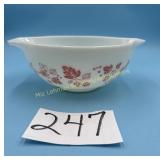 Vintage #443 2 1/2 qt. Pyrex Mixing bowl(sm.