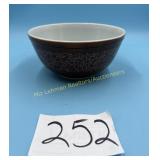 Vintage 2 1/2 L #403 Pyrex Woodland pattern