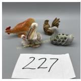 Lot of mini figurines, some porcelain, some resin