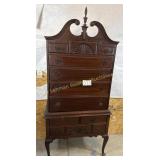 Antique Queen Ann style Mahogany 9 drawer Hi boy
