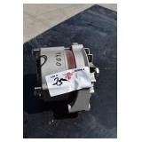 Unused Alternator for 9600 combine *ST