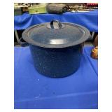 10 INCH BLUE SPECKLED STOCK POT WITH LID