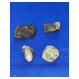 (4) TUNLED SMOOTH ROCKS
