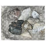 LOT OF SMALLER MIXED ROCKS