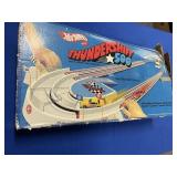 HOTWHEELS THUNDERSHIFT 500 RACE SET