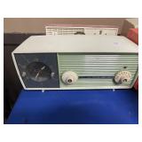 ADMIRAL MODEL 288 RADIO