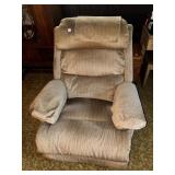 UPHOLSTERED LA-Z-BOY ROCKER/RECLINER CHAIR