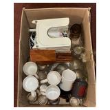 BREAD SLICER, KITCHEN KNIFE SET, COFFEE CUPS, ETC.