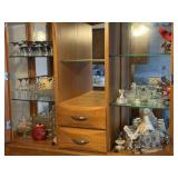 CONTENTS OF CHINA CABINET: DRINKING GLASSES, WINE