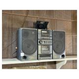 PHILCO CD, RADIO & CASSETTE PLAYER