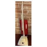 EUREKA EDGE KLEENER 5.0 AMP VACUUM