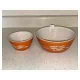 (2) PYREX BUCKWHEAT GLASS SERVING BOWLS