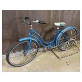SCHWINN HOLLYWOOD BIKE WITH TROXEL MFG STAND