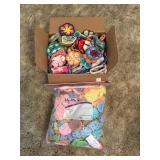 LOT OF KNITTED FLOWERS