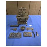 CAST IRON STOVE APPROX 5" X 4"