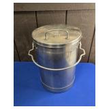 STAINLESS STEEL BUCKET APPROX 14" WITH LID