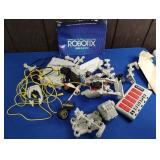 MILTON BRADLEY ROBOTIX SERIES R-2000 BUILDING