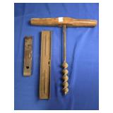 VINTAGE HAND DRILL & (2) LEVELS: GOODELL PRATT NO