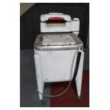 MAYTAG WRINGER WASHER WITH RED RELEASE