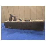 VINTAGE WOODEN PLANER (NO BLADE) APPROX 18.25"