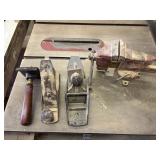 Vise and wood plane