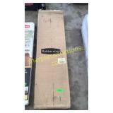 Rubbermaid Ft Rail lower locker