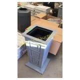 Plastic planter stand