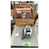 Black & Decker Mini vacuum, vases