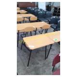 School desk (QTY X 4