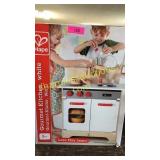 Hape play kitchen