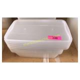 10 plastic containers with lids