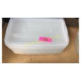 12 plastic containers with lids