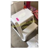 Plastic step ladder - cracked