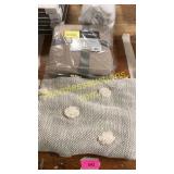 Quilted throw, throw blanket