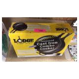 Lodge Cast iron combo cooker
