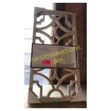 Threshold wall decor