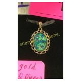10K gold and opal pieces pendent