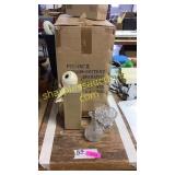 Pet vac, glass dishes