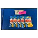 5 pkgs unopened topps Major League Baseball cards