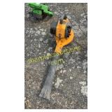 Poulen pro leaf blower